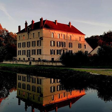 Ancy-le-Franc Le Moulin Neuf B&B 외부 사진