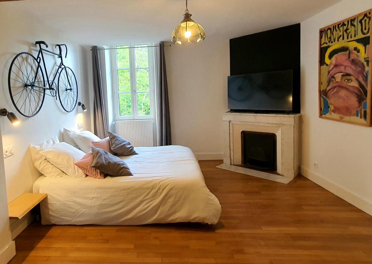 Ancy-le-Franc Le Moulin Neuf B&B 외부 사진