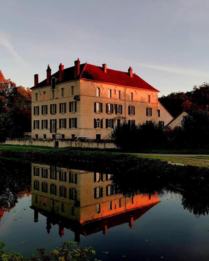 Ancy-le-Franc Le Moulin Neuf B&B 외부 사진